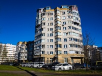 Выборгский район, улица Кустодиева, дом 17. многоквартирный дом