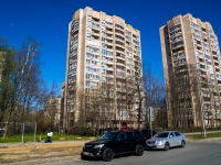 Выборгский район, улица Кустодиева, дом 22. многоквартирный дом