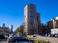 Выборгский район, улица Кустодиева, дом 24. многоквартирный дом