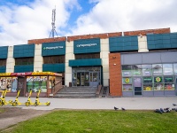 Выборгский район, улица Симонова, дом 1. торговый центр