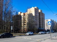 neighbour house: blvd. Sirenevy, house 15. Apartment house
