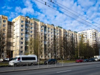 Vyiborgsky district, avenue Prosveshcheniya, house 5 к.1. Apartment house