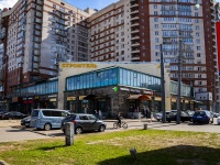 Vyiborgsky district, avenue Prosveshcheniya, house 31 к.1. shopping center