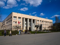 Выборгский район, школа искусств Санкт-Петербургская Детская школа искусств им. Г.В. Свиридова , Просвещения проспект, дом 40
