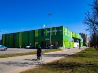 Выборгский район, супермаркет "Перекресток", Просвещения проспект, дом 60 к.1