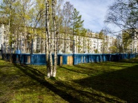 улица Софьи Ковалевской. спортивная площадка Хоккейная коробка