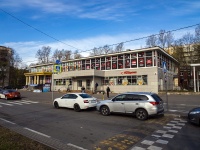 Калининский район, улица Карпинского, дом 38 к.1. торговый центр