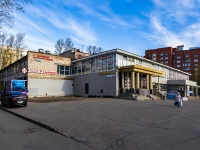 Калининский район, улица Карпинского, дом 38 к.1. торговый центр