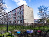 Калининский район, школа Средняя общеобразовательная школа №121 им. С.Е. Маркова, Науки проспект, дом 16 к.2