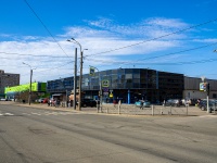 neighbour house: avenue. Prosveshcheniya, house 74. supermarket "Северный универсам"