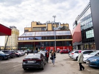 Калининский район, торговый центр "Кубик", Просвещения проспект, дом 80 к.3