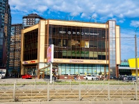 Калининский район, торговый центр "Кубик", Просвещения проспект, дом 80 к.3