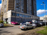 Калининский район, Луначарского проспект, дом 80 к.1. офисное здание