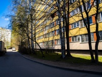 Калининский район, Луначарского проспект, дом 80 к.4. многоквартирный дом