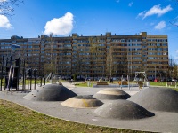 Калининский район, Луначарского проспект, дом 80 к.5. многоквартирный дом
