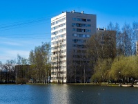 Kalininsky district, avenue Lunacharsky, house 92. Apartment house