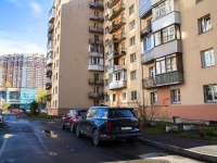 Kalininsky district, Ushinsky st, house 4. Apartment house