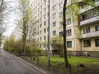 Калининский район, улица Ушинского, дом 31. многоквартирный дом