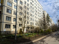 Калининский район, улица Ушинского, дом 31. многоквартирный дом