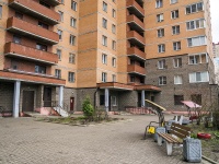 Калининский район, улица Ушинского, дом 33 к.3. многоквартирный дом