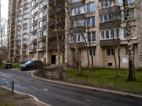 Калининский район, улица Ушинского, дом 37 к.1. многоквартирный дом