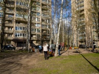 Калининский район, улица Ушинского, дом 37 к.1. многоквартирный дом