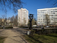 Калининский район, памятник 