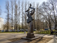 Калининский район, памятник 