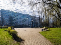 Kalininsky district, 纪念碑 