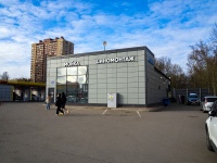 Калининский район, улица Ушинского, дом 16 к.2. автомойка