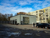 Калининский район, улица Ушинского, дом 16 к.2. автомойка