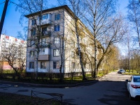 соседний дом: ул. Учительская, дом 5 к.2. многоквартирный дом