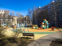 Kalininsky district, Uchitelskaya st, 房屋 8 ЛИТ А. 公寓楼