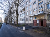 Калининский район, улица Учительская, дом 9 к.1. многоквартирный дом