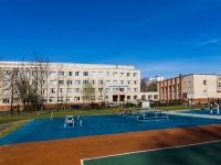 Kalininsky district, 专科学校 Акушерский колледж (ГБПОУ), Uchitelskaya st, 房屋 9 к.3