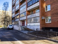 Калининский район, улица Учительская, дом 11. многоквартирный дом