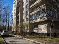 Калининский район, улица Учительская, дом 15 к.1. многоквартирный дом