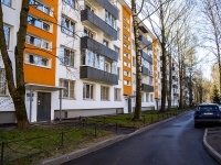 Калининский район, улица Учительская, дом 17 к.2. многоквартирный дом