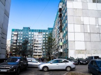 Калининский район, улица Демьяна Бедного, дом 1 к.1. многоквартирный дом