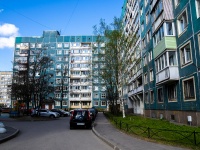 Калининский район, улица Демьяна Бедного, дом 1 к.1. многоквартирный дом