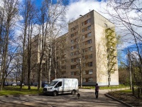 Калининский район, улица Демьяна Бедного, дом 29. многоквартирный дом