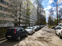 Калининский район, улица Демьяна Бедного, дом 30 к.1. многоквартирный дом