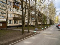 Калининский район, улица Демьяна Бедного, дом 30 к.4. многоквартирный дом