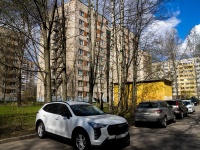 Калининский район, улица Демьяна Бедного, дом 31. многоквартирный дом