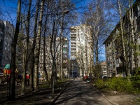 Kalininsky district, Kultury avenue, house 13. Apartment house