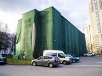 Калининский район, улица Брянцева, дом 5. офисное здание