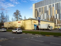 Калининский район, супермаркет "Семишагофф", улица Брянцева, дом 11