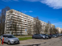 Калининский район, улица Брянцева, дом 12. многоквартирный дом