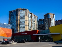 Калининский район, улица Брянцева, дом 13 к.1. многоквартирный дом