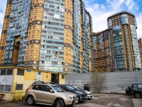 Калининский район, улица Брянцева, дом 13 к.1. многоквартирный дом
